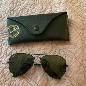 Ray-ban black aviator sunglasses